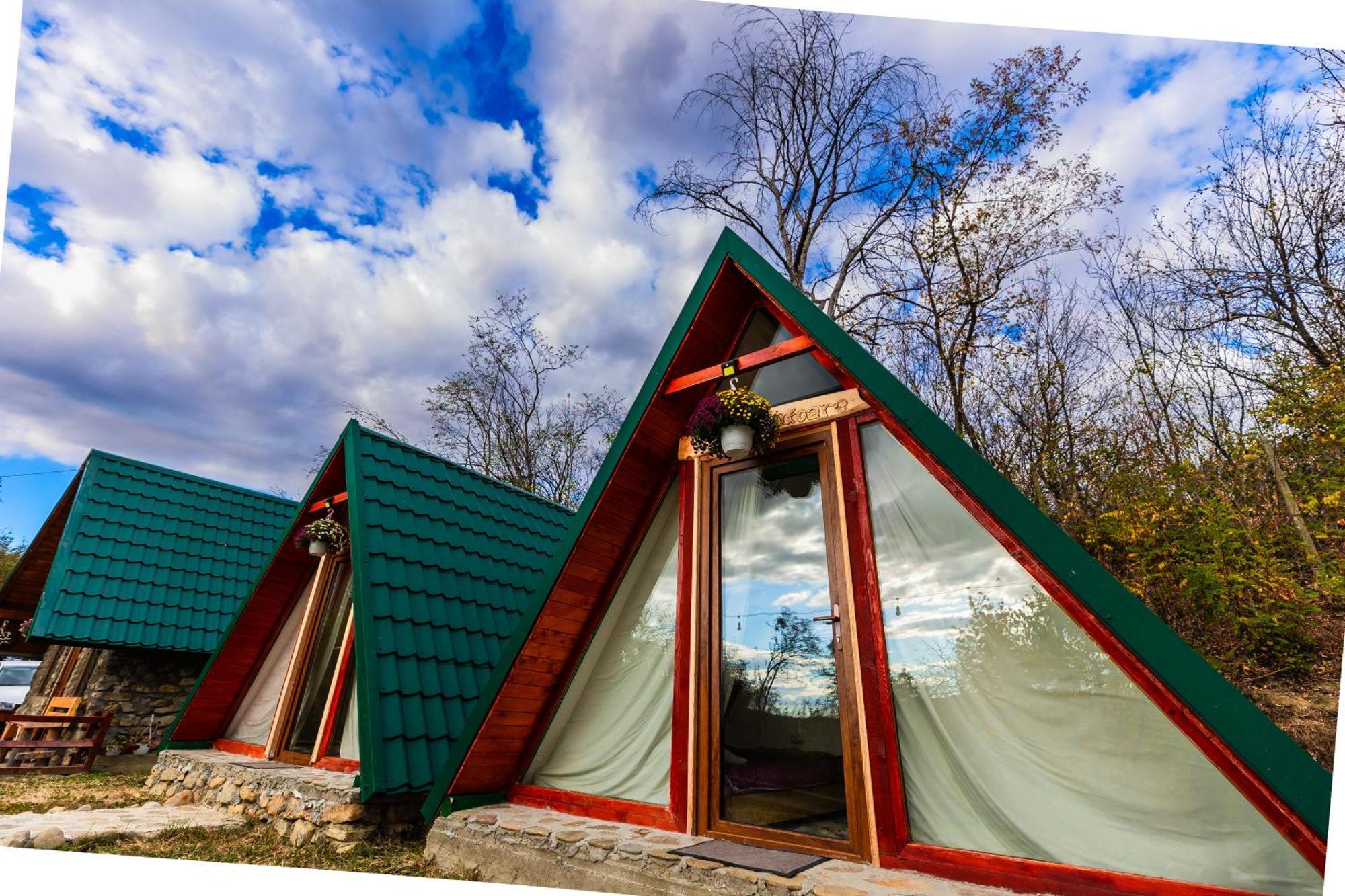 Catunu' Lui Emil Vila Carbunesti Exterior foto